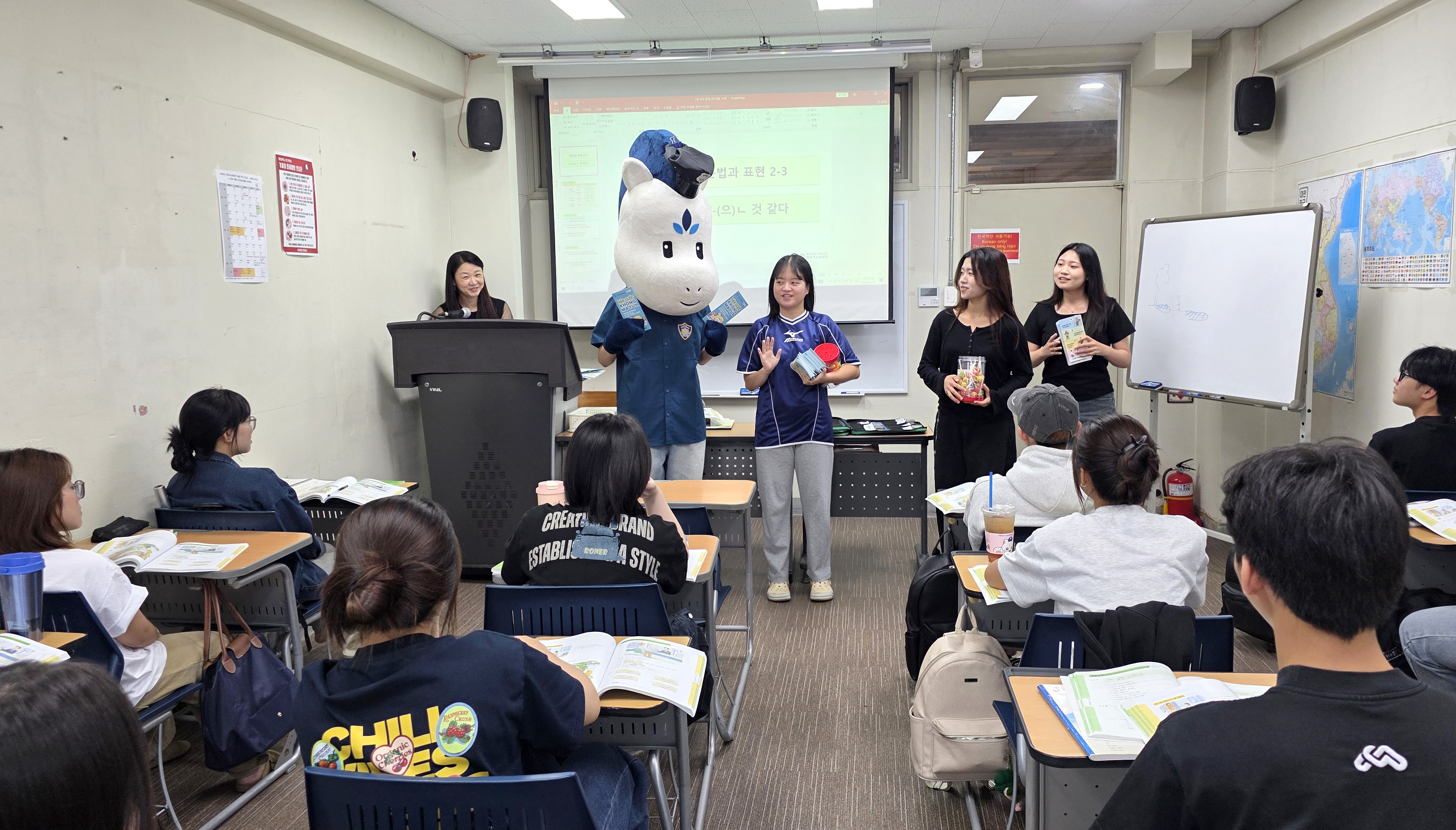 명지대, 세계 마약퇴치의 날 맞아 외국인 유학생 대상 마약류 예방 캠페인 실시 대표이미지